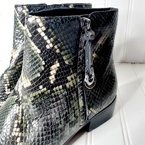 NEW Naturalizer Henry Booties E482 - Picture 9 of 13